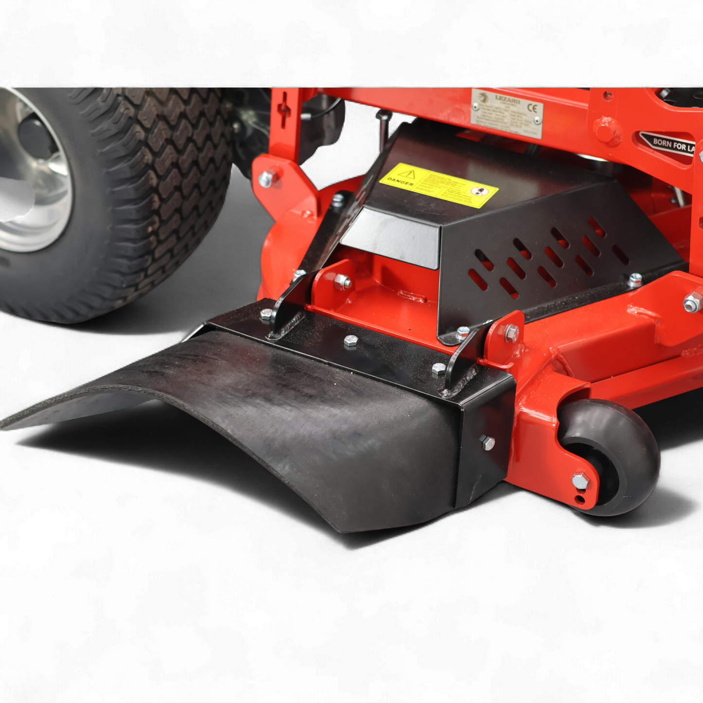 Kosiarka Stand on stojąca LEZARD S107 stojąca 27km Briggs&Stratton 810cc 107cm zero turn zerowy promień skrętu