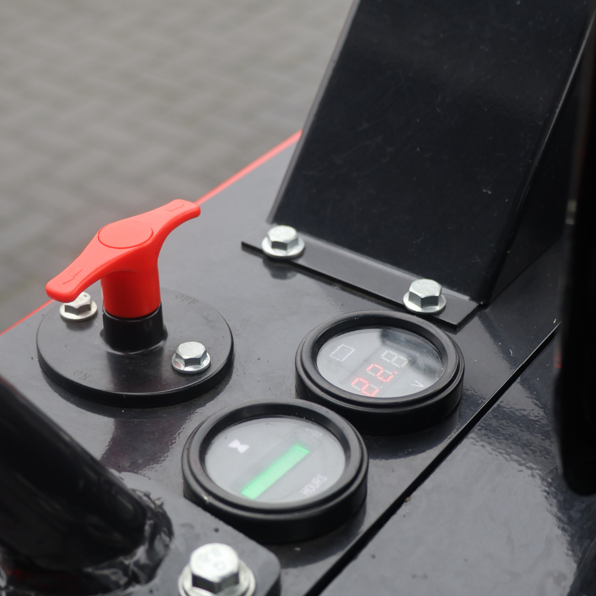 Koparka 1t LEZARD K10+hydrauliczny chwytak joysticki, chłodnica oleju, ramię skrętne, rozsuwane gąsienice Diesel