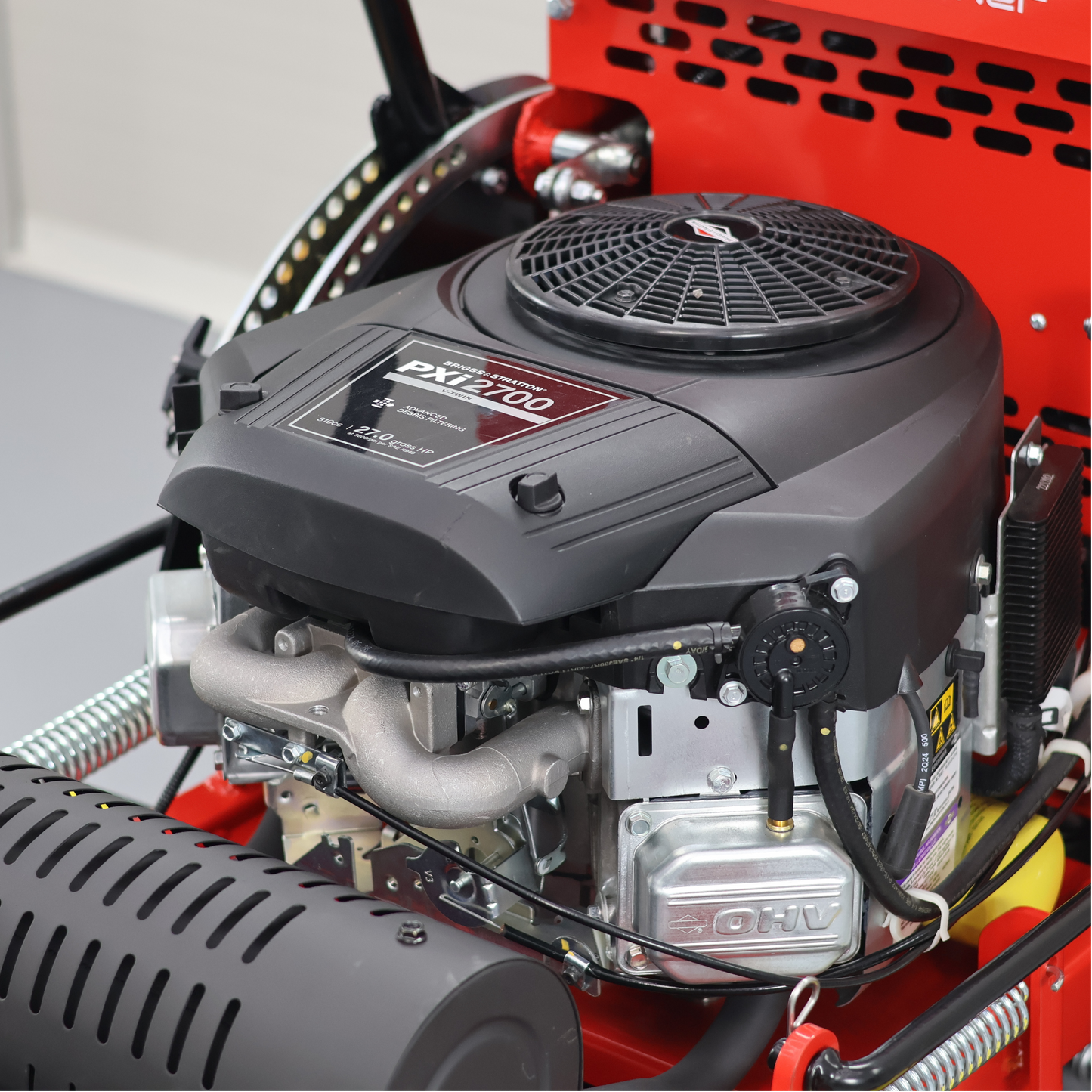 Stand on LEZARD S127 Briggs&Stratton 27KM 810cc 127cm conducteur debout rayon de braquage zéro professionnel municipal