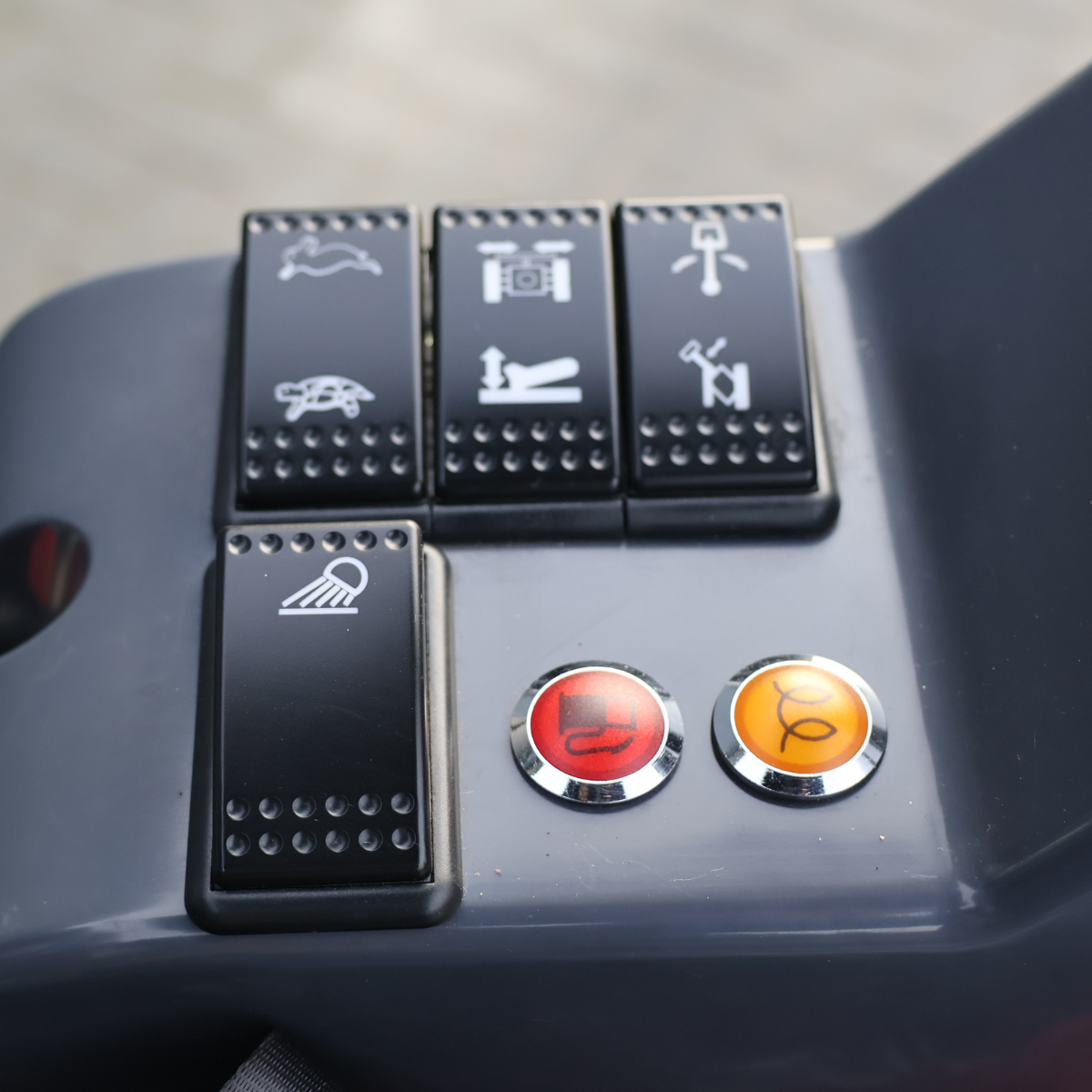 Koparka 1,2t LEZARD K12PRO rozsuwane gąsienice, ramie skrętne, 2 prędkości