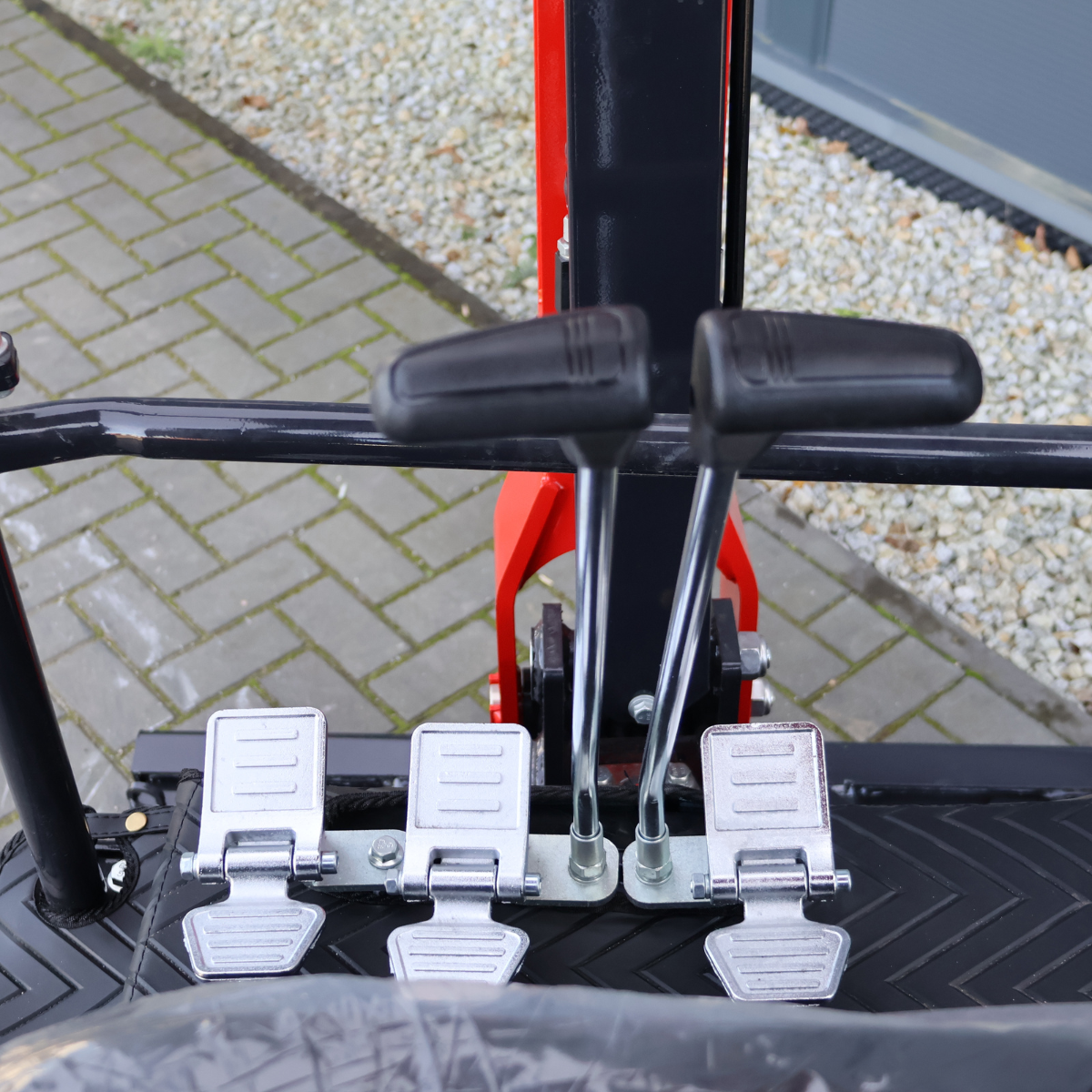 Koparka 1,8t LEZARD K18 KUBOTA rozsz. gąsienice, dwie prędkości, ramie skrętne