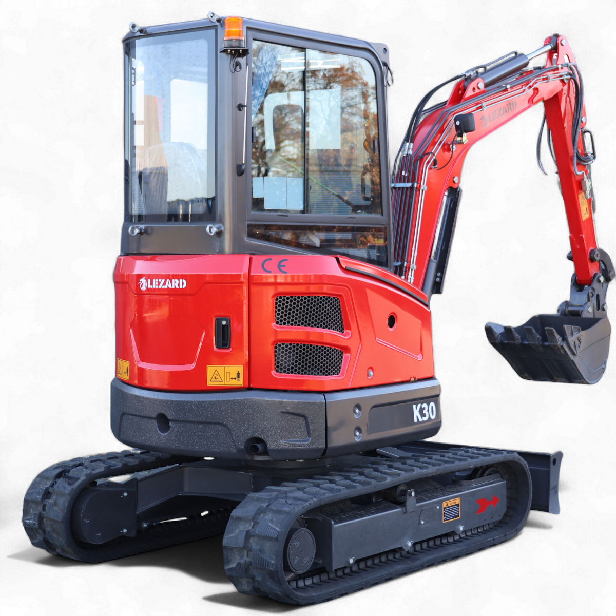 Koparka 3t LEZARD K30 KUBOTA kabina, dwie prędkości, ramie skrętne, start-stop