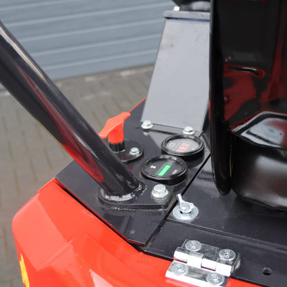 Koparka 1t LEZARD K10 joysticki, chłodnica oleju, ramię skrętne Diesel