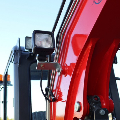 Koparka 3t LEZARD K30 KUBOTA kabina, dwie prędkości, ramie skrętne, start-stop