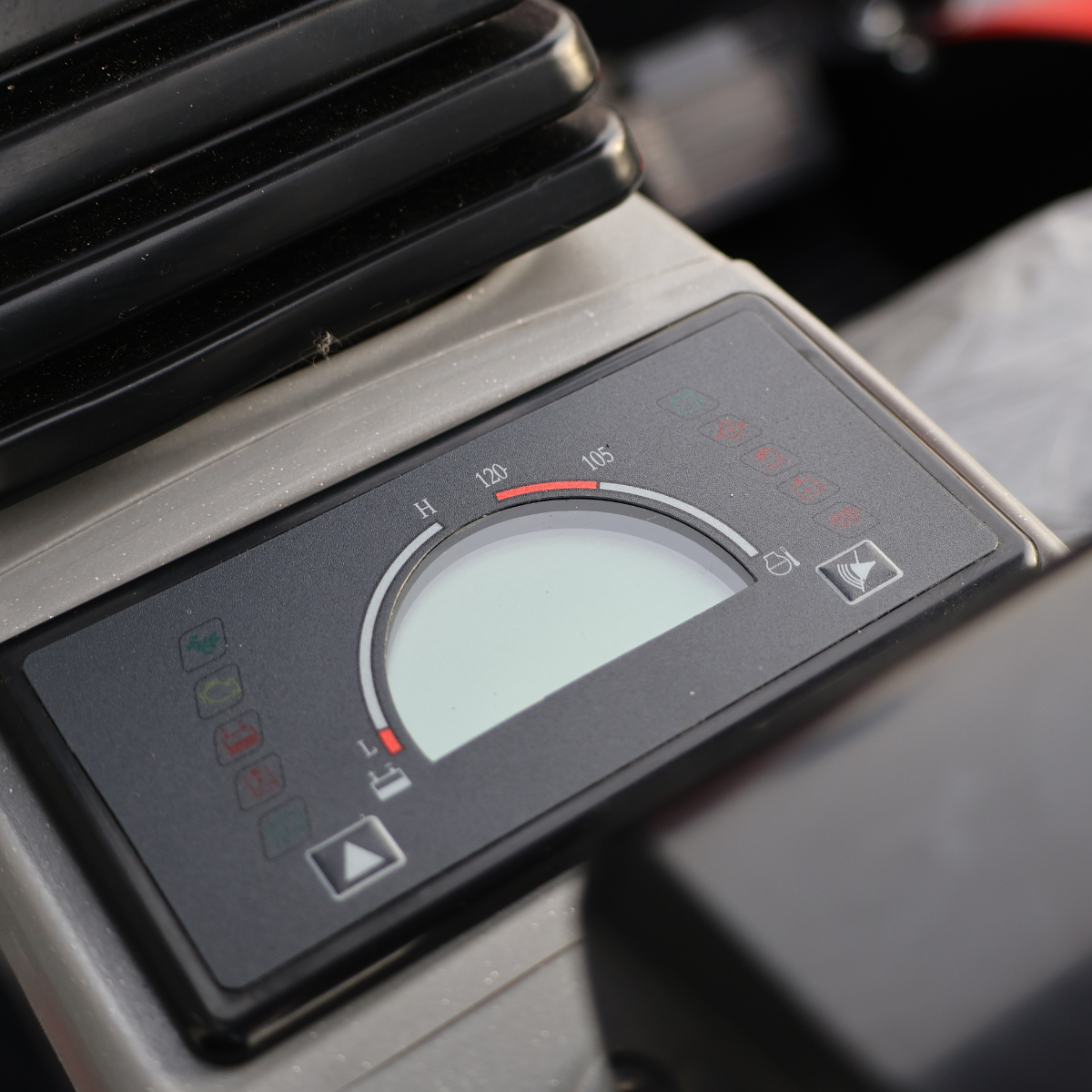 Koparka 2,5t LEZARD K25 KUBOTA dwie prędkości, rozsz. gąsienice, ramie skrętne