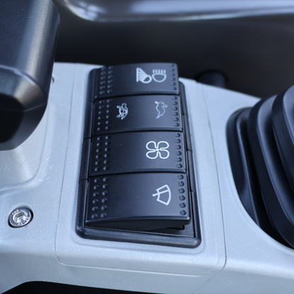 Koparka 3t LEZARD K30 KUBOTA kabina, dwie prędkości, ramie skrętne, start-stop