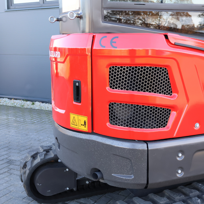 Koparka 3t LEZARD K30 KUBOTA kabina, dwie prędkości, ramie skrętne, start-stop