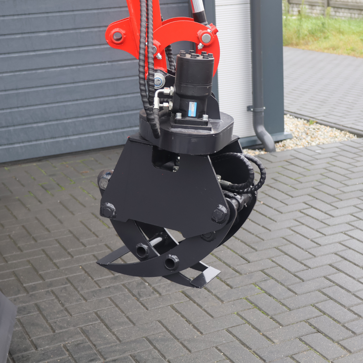 Koparka 1t LEZARD K10+hydrauliczny chwytak joysticki, chłodnica oleju, ramię skrętne, rozsuwane gąsienice Diesel