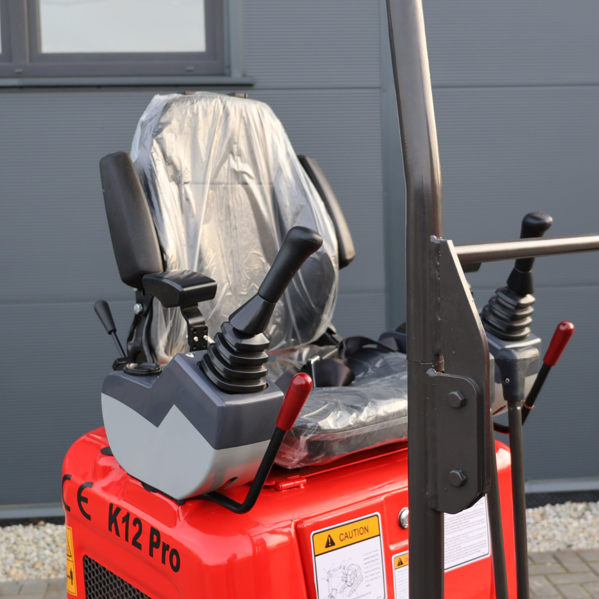 Koparka 1,2t LEZARD K12PRO rozsuwane gąsienice, ramie skrętne, 2 prędkości