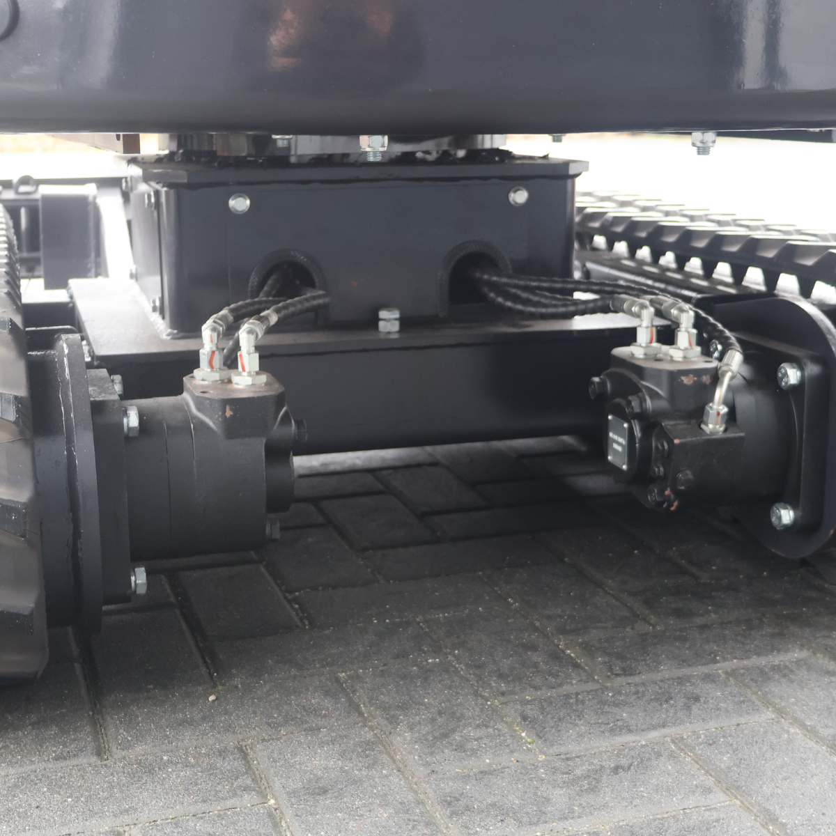 Koparka 1t LEZARD K10+hydrauliczny chwytak joysticki, chłodnica oleju, ramię skrętne, rozsuwane gąsienice Diesel