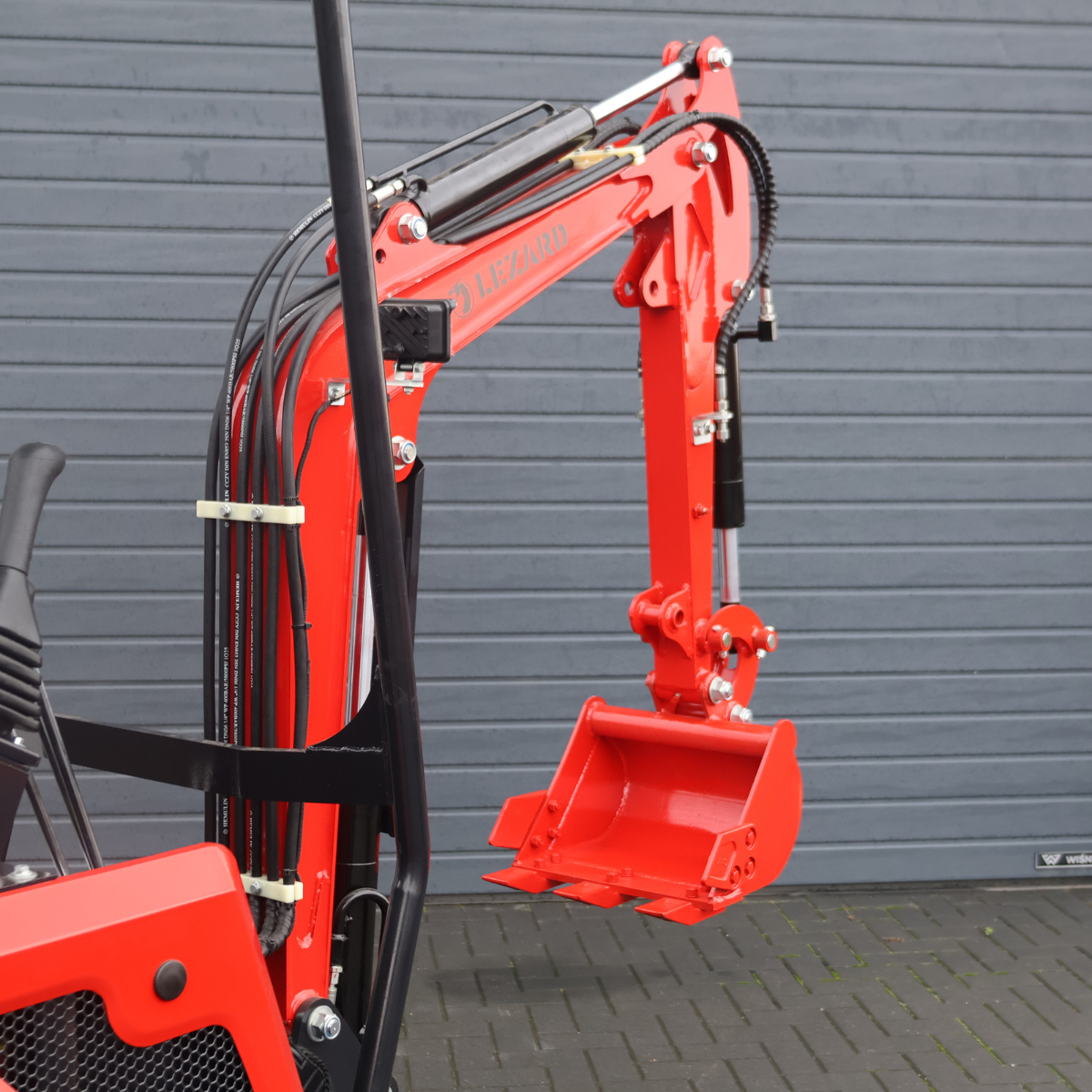 Koparka 1t LEZARD K10 joysticki, chłodnica oleju, ramię skrętne Diesel